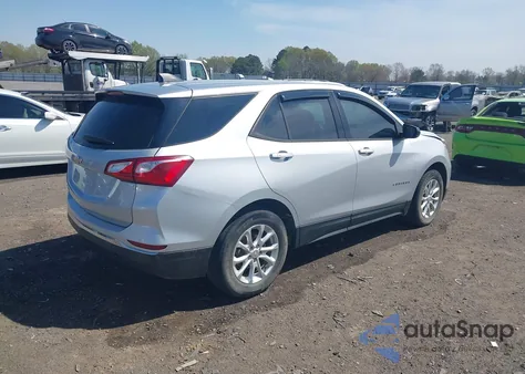 2018 Chevrolet Equinox Ls z USA, uszkodzony, nr VIN 2GNAXHEV8J6151493